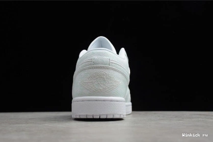 'TRIPLE LOW WHITE' AIR 1 JORDAN 1002